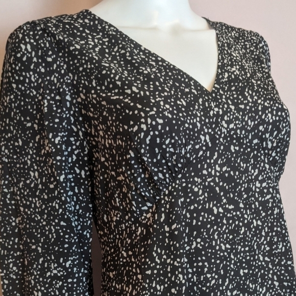 Missguided Black Dalmatian Print V Neck Smock Dress size 0 - Picture 2 of 8